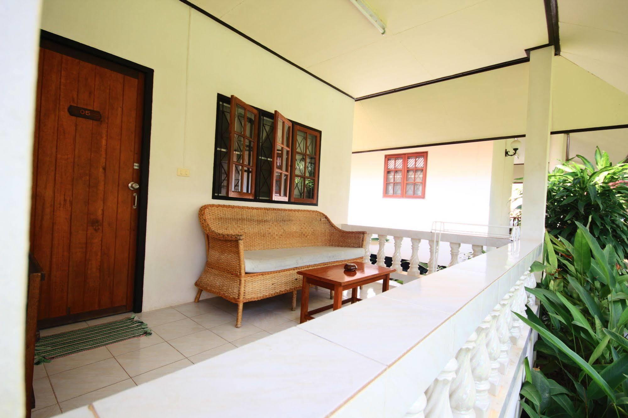 Fullmoon House Samui Otel Lamai Beach  Dış mekan fotoğraf